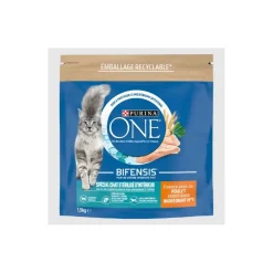 Purina ONE Croquettes Pour Chat^Croquettes pour Chat Stérilisé d'intérieur au Poulet 1,5 kg