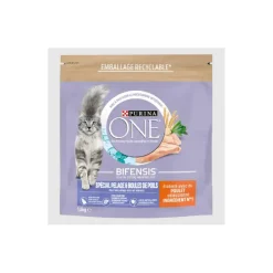 Purina ONE Croquettes Pour Chat^Croquettes pour Chat Spécial Pelage et Boules de Poils au Poulet et aux Céréales 1,5 kg