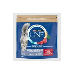 Purina ONE Croquettes Pour Chat^Croquettes pour Chat Stérilisé au Bœuf et au Blé 1,5 kg